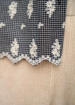 Blouse Belinda -Élégance Soldes Motus Boutique Blouse Belinda Imprime Fond Noir 8