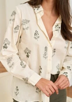 Chemise Sarah -Élégance Soldes motus boutique chemise sarah beige kaki 7